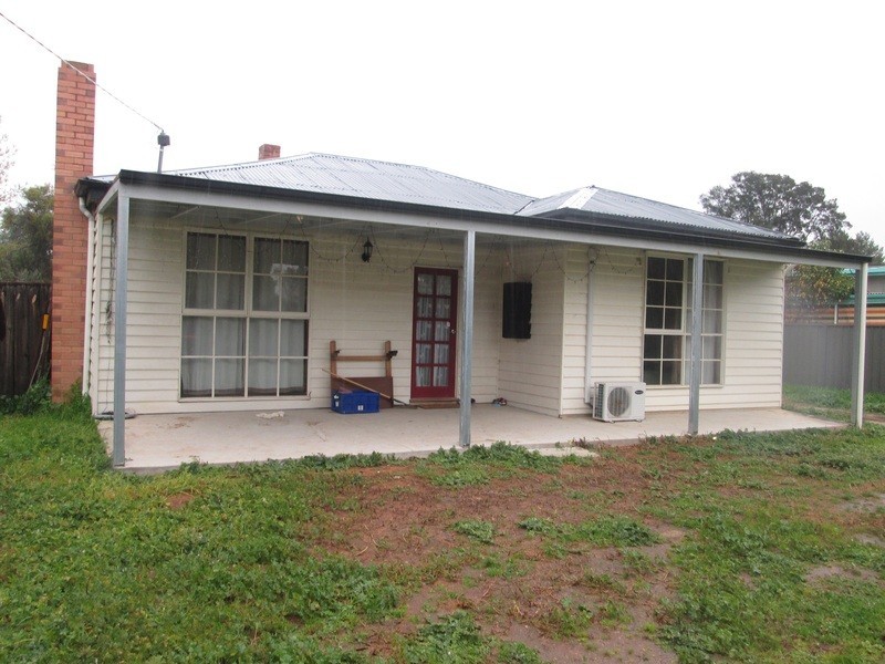 13 Station Street, Lake Boga VIC 3584