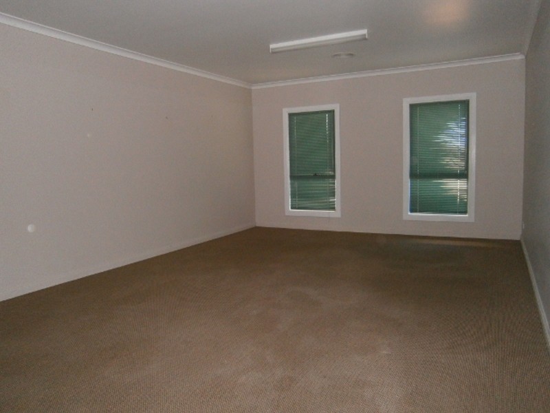 4 Jennings Road, Swan Hill VIC 3585