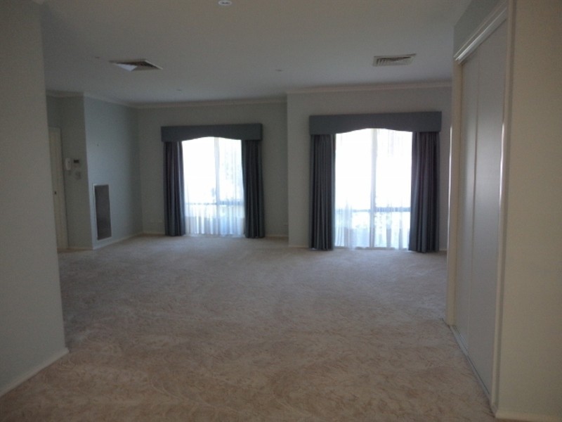 2/38 Splatt Street, Swan Hill VIC 3585