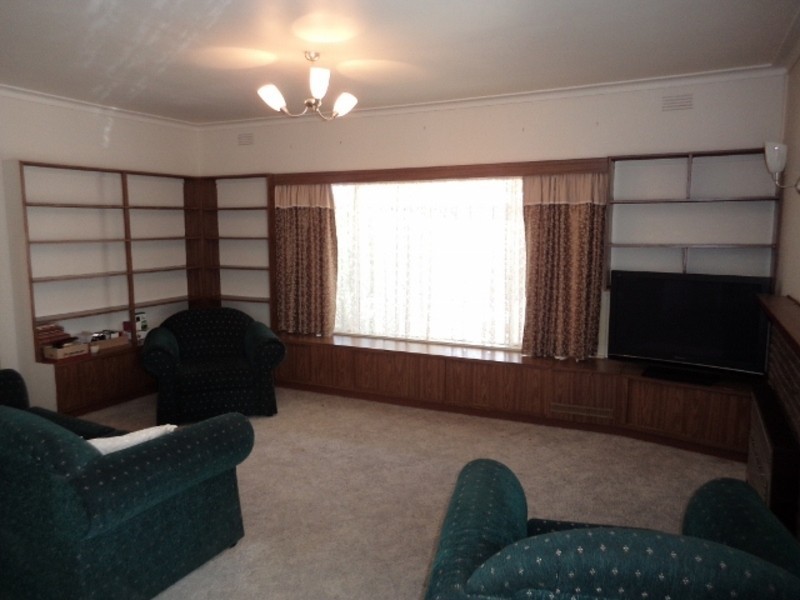 15 Ashton Street, Swan Hill VIC 3585