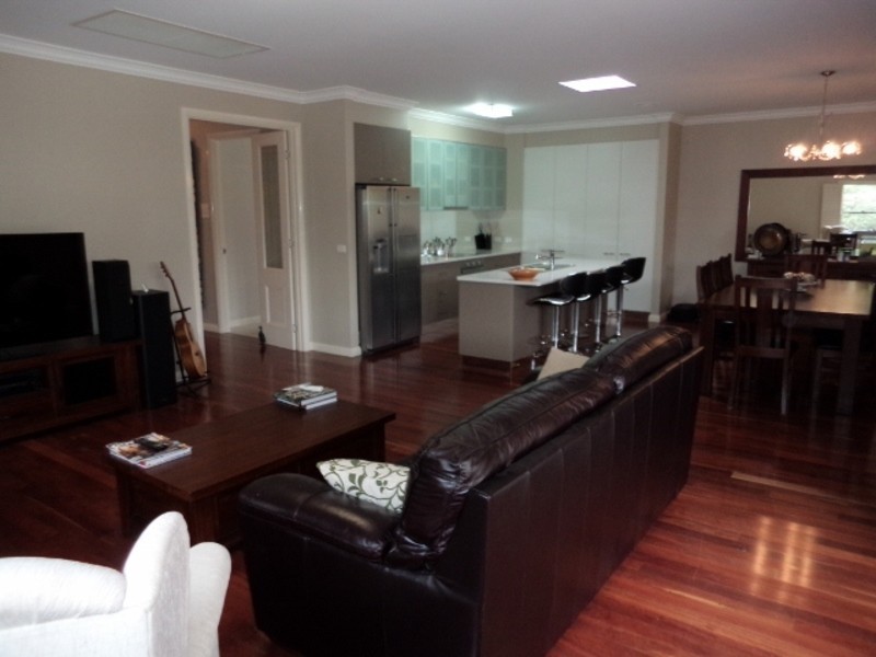 18 Village Way, Swan Hill VIC 3585