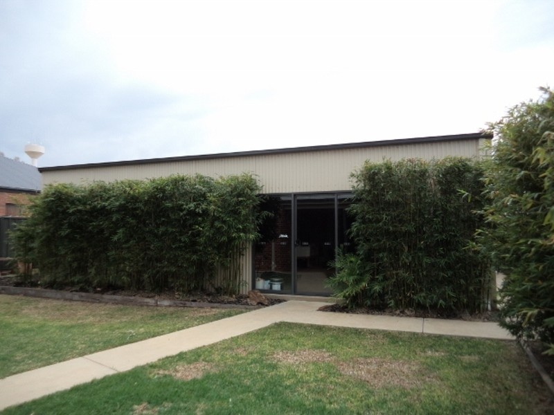 18 Village Way, Swan Hill VIC 3585