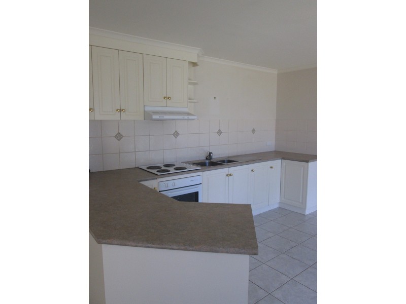 3/141 Stradbroke Avenue, Swan Hill VIC 3585