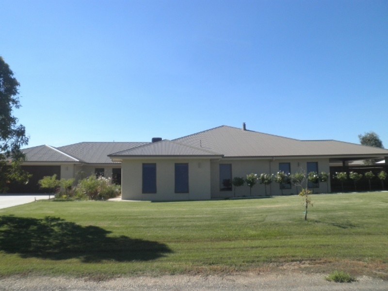 6 Notting Road, Swan Hill VIC 3585