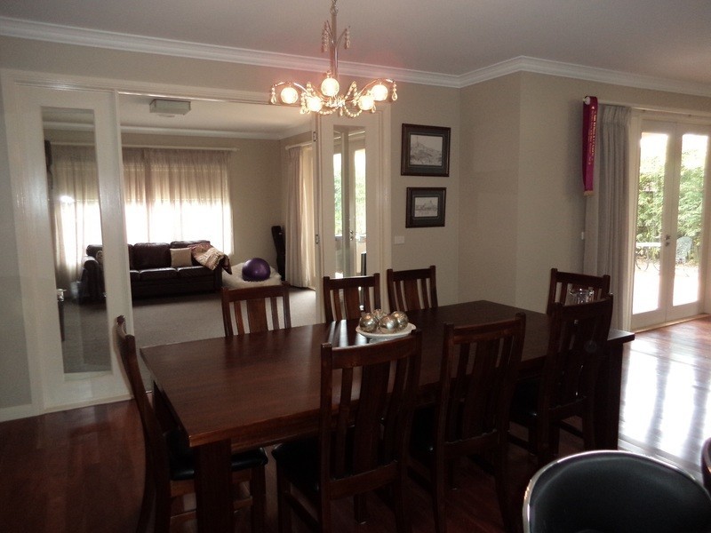 18 Village Way, Swan Hill VIC 3585