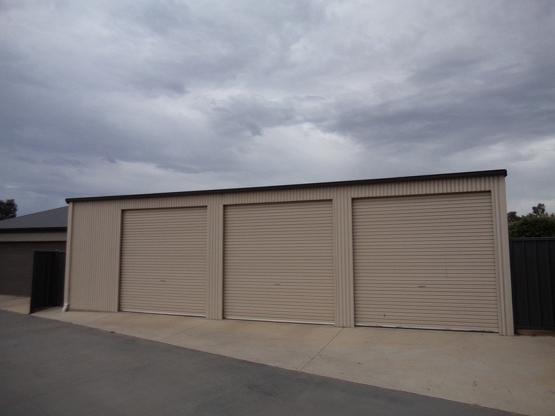 18 Village Way, Swan Hill VIC 3585