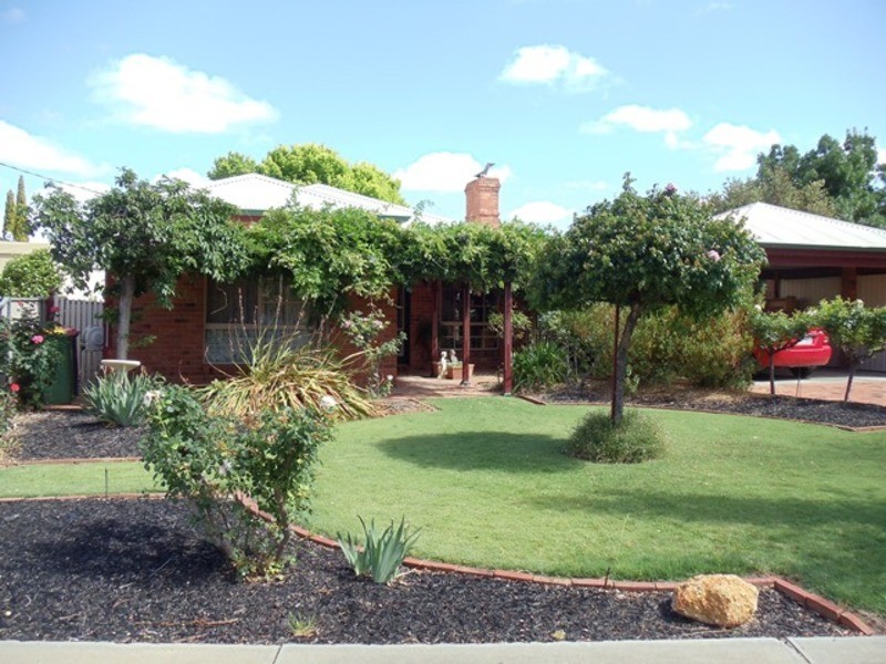 26 Poole Boulevard, Swan Hill VIC 3585