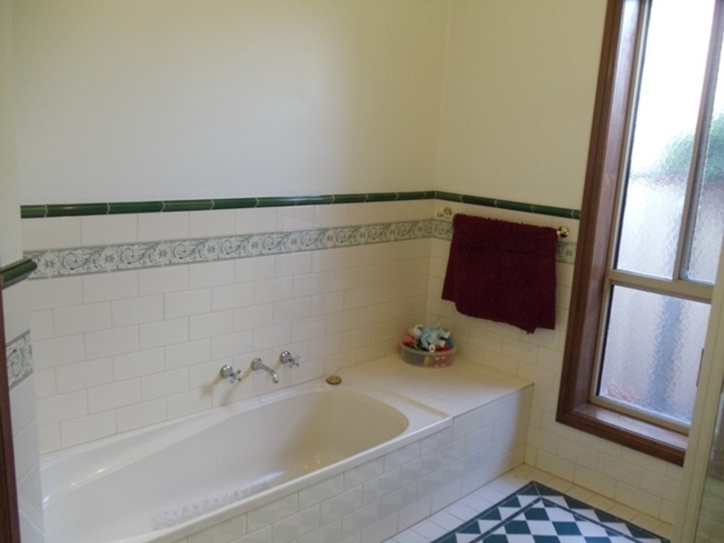 26 Poole Boulevard, Swan Hill VIC 3585