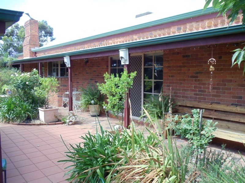 26 Poole Boulevard, Swan Hill VIC 3585