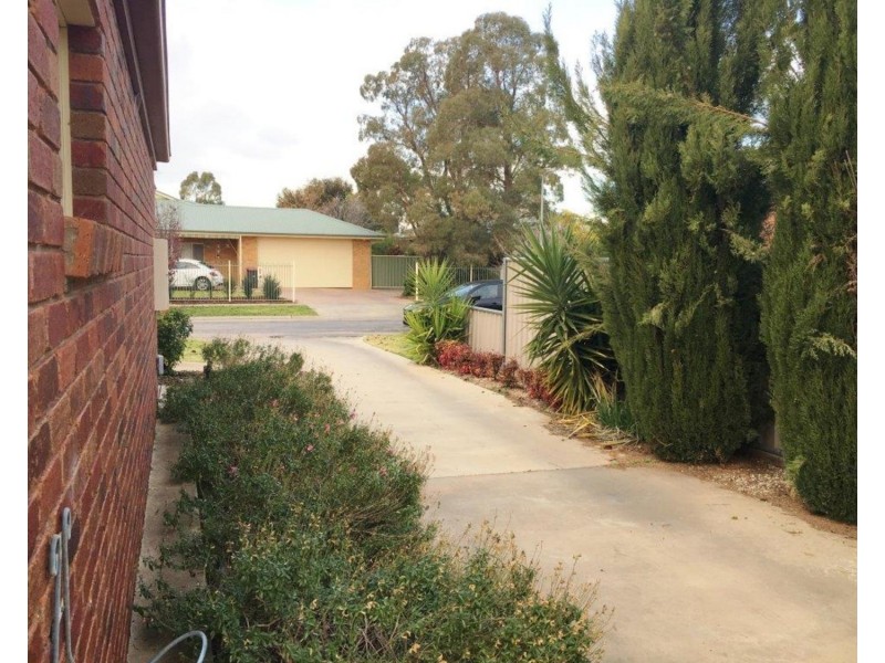 1/7 Cedar Court, Swan Hill VIC 3585