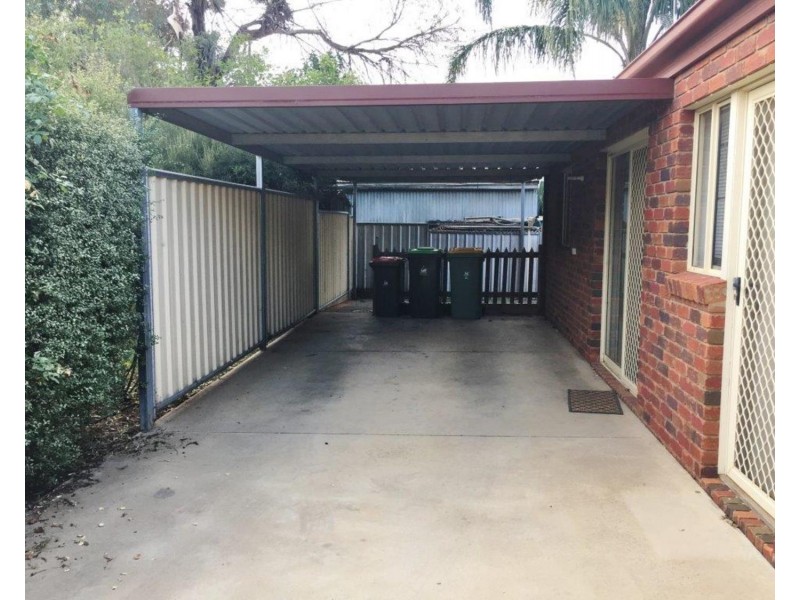 1/7 Cedar Court, Swan Hill VIC 3585