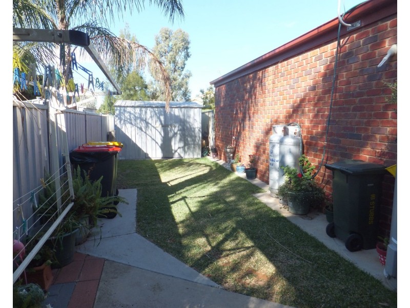 1/7 Cedar Court, Swan Hill VIC 3585