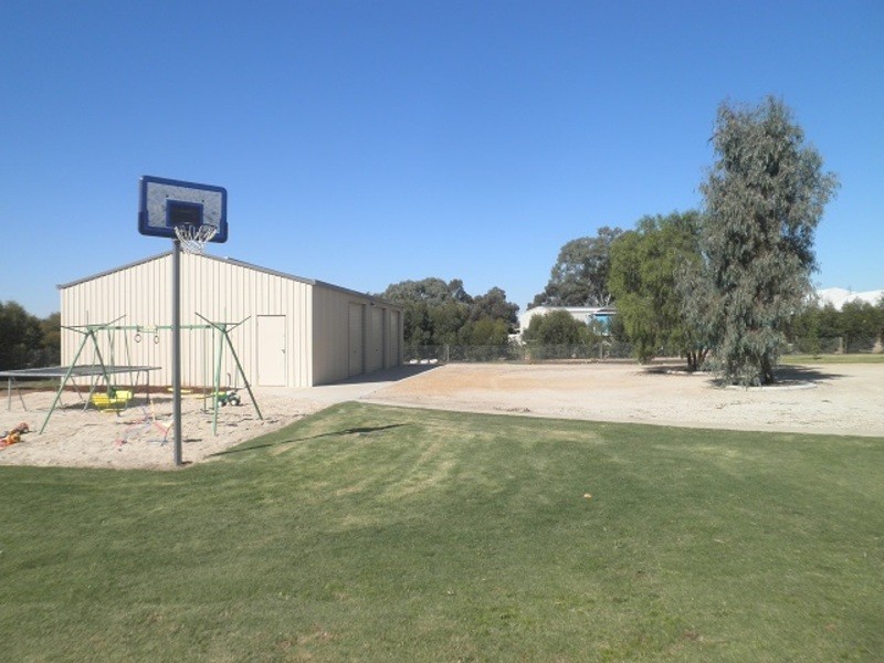 6 Notting Road, Swan Hill VIC 3585