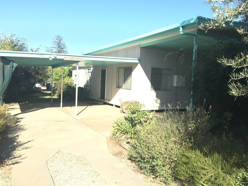 15 Station Street, Lake Boga VIC 3584