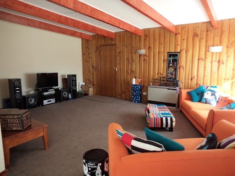 9 Douglas Avenue, Swan Hill VIC 3585