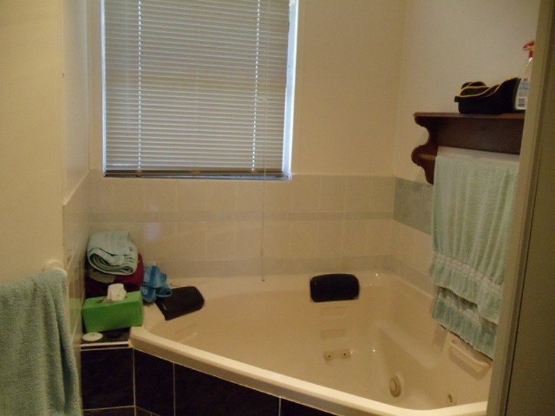 16 Domaille Crescent, Swan Hill VIC 3585