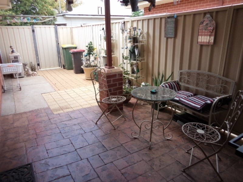 2/82 Stradbroke Avenue, Swan Hill VIC 3585