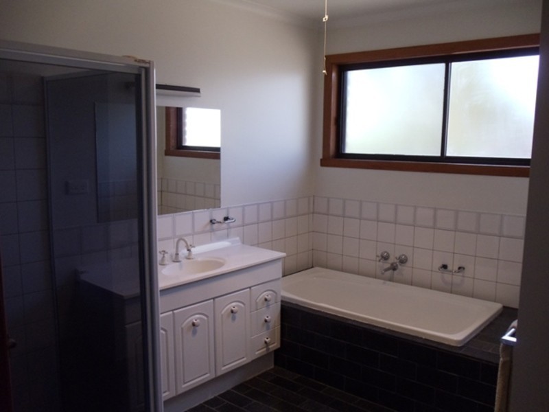 32-34 Elizabeth Street, Nyah West VIC 3595