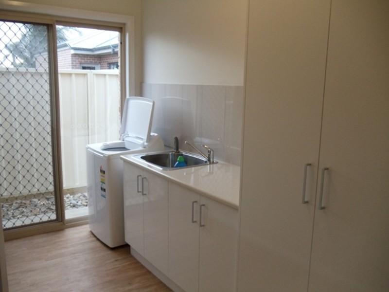 2/9 Palaroo Street, Swan Hill VIC 3585