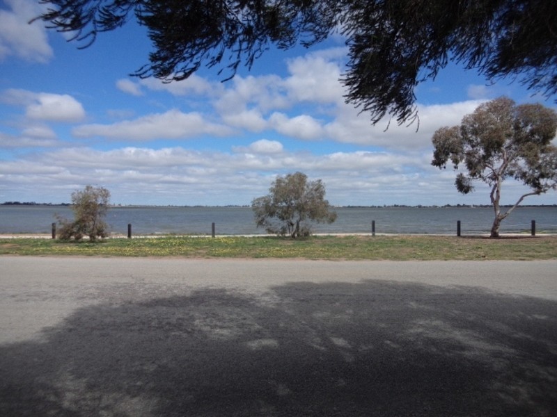 361 Lakeside Drive, Lake Boga VIC 3584