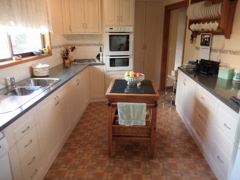 361 Lakeside Drive, Lake Boga VIC 3584