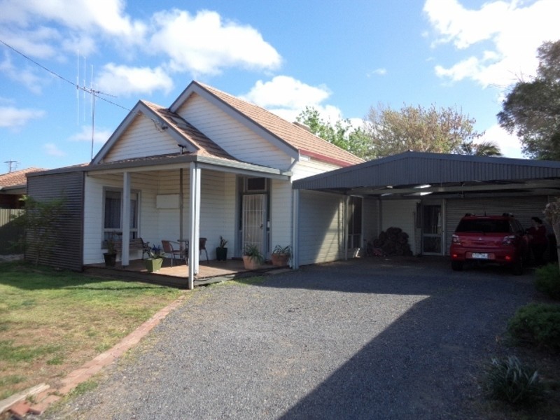 12 Gray Street, Swan Hill VIC 3585