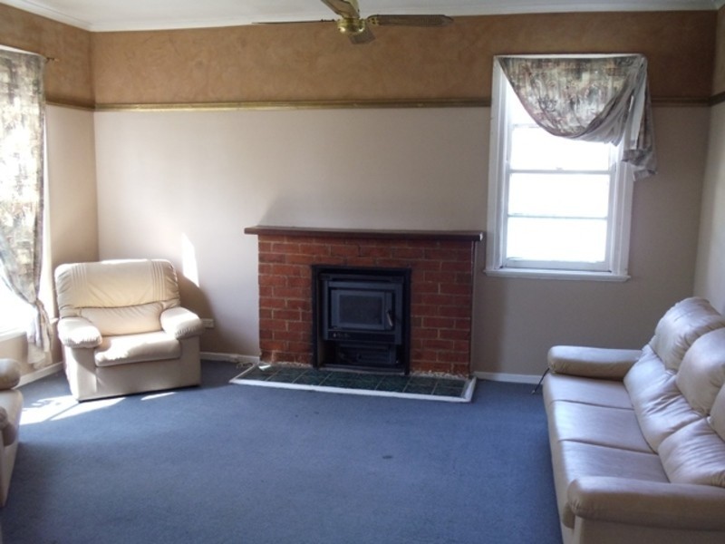 22 Mundle Avenue, Swan Hill VIC 3585