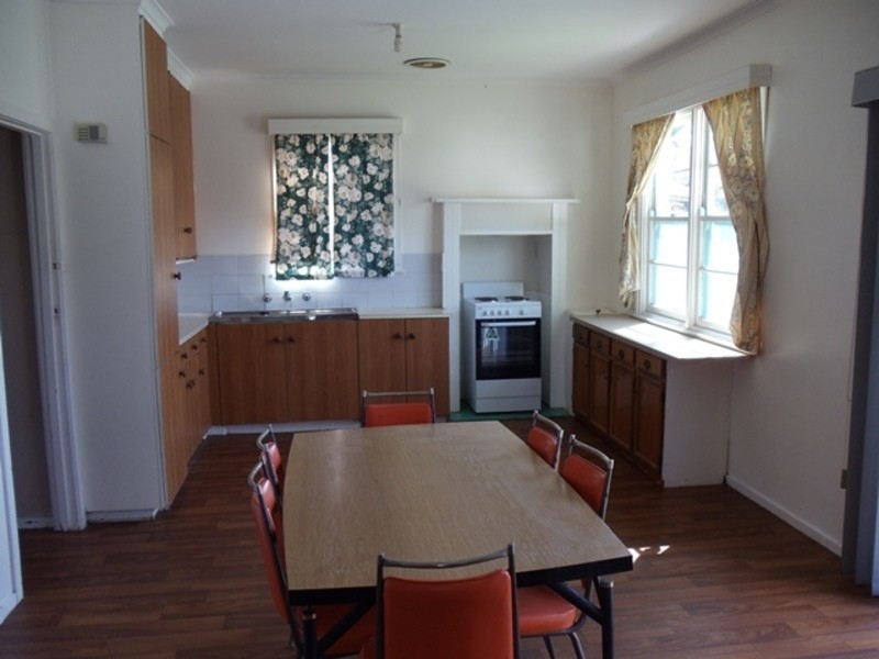 22 Mundle Avenue, Swan Hill VIC 3585