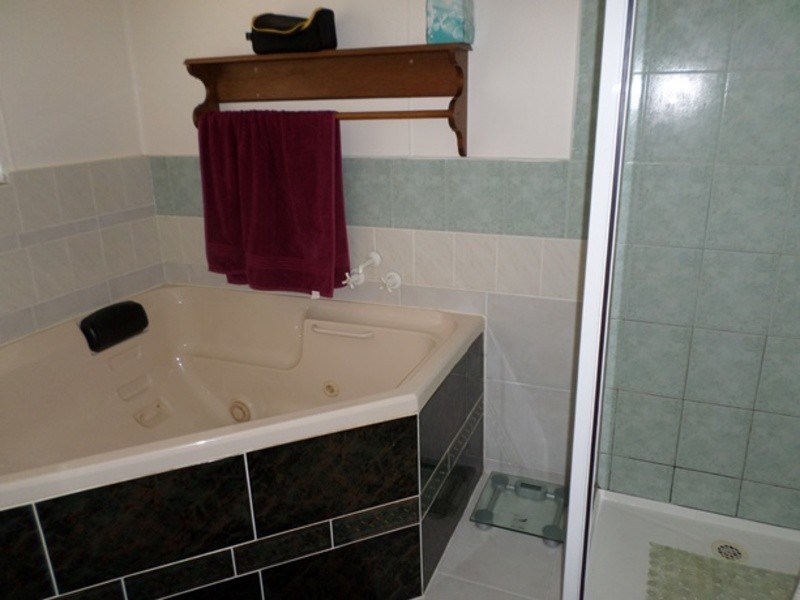 16 Domaille Crescent, Swan Hill VIC 3585