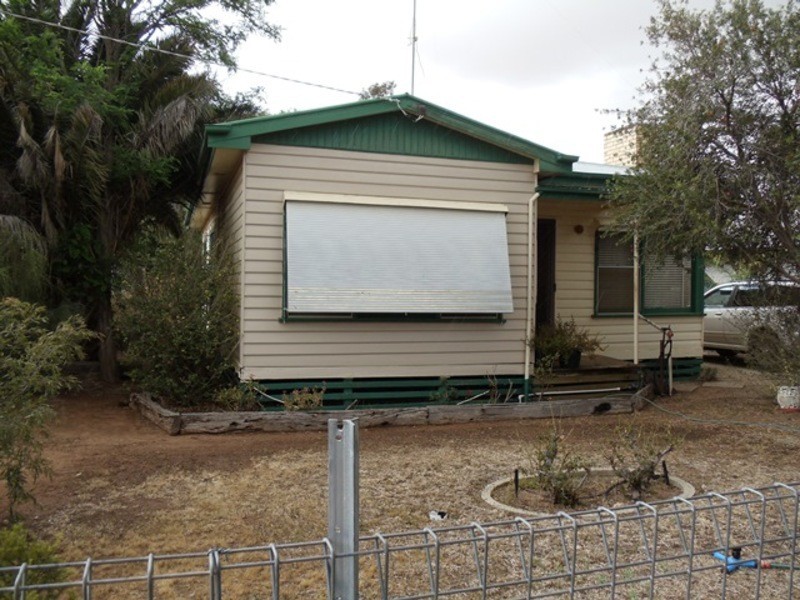 18 Pioneer Street, Manangatang VIC 3546