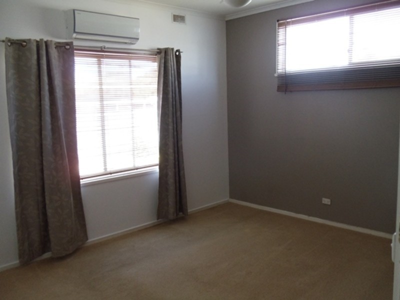 12 Holloway Grove, Swan Hill VIC 3585