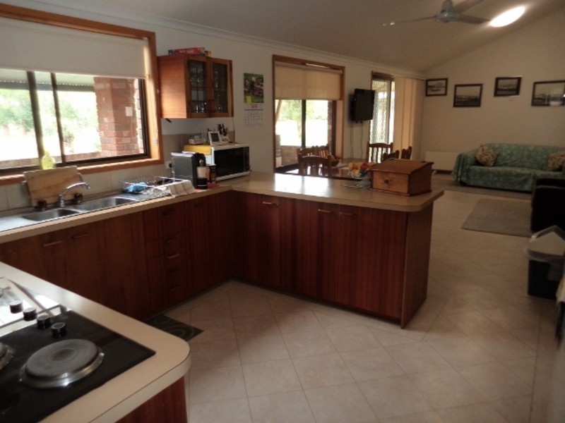 22 Woolstons Lane, Swan Hill VIC 3585