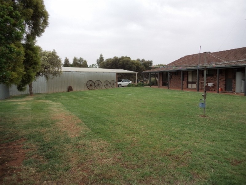 22 Woolstons Lane, Swan Hill VIC 3585