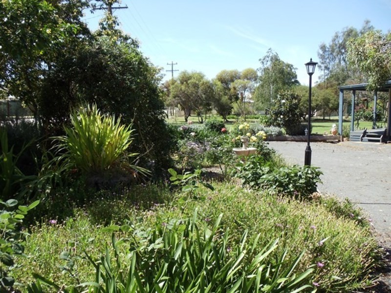 16-20 Birdwood Avenue, Nyah West VIC 3595