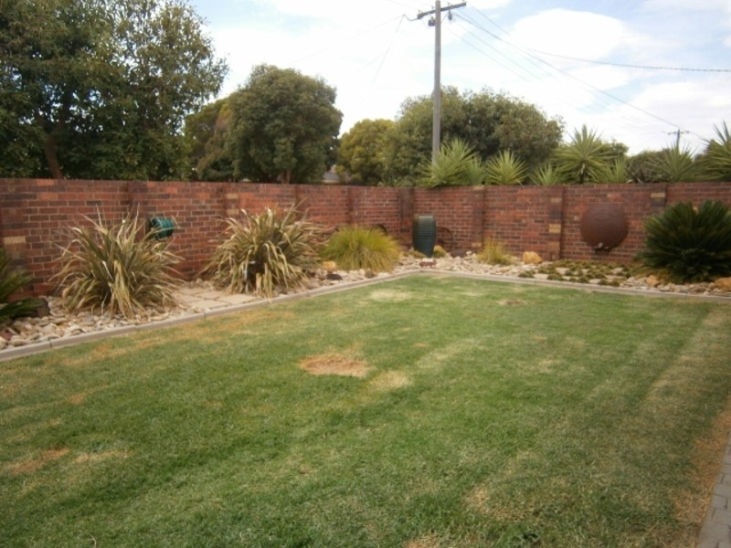 32 Dunstone Street, Swan Hill VIC 3585