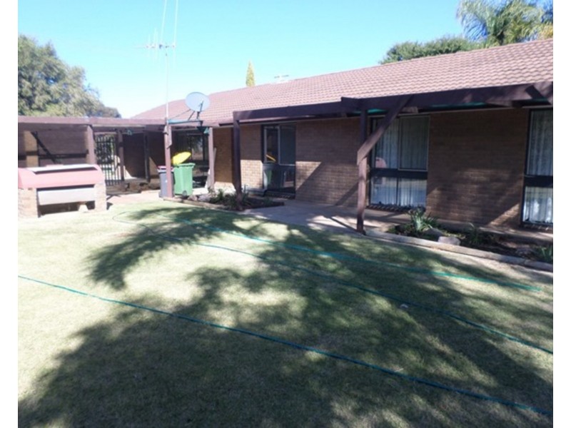 22 Elizabeth Street, Nyah West VIC 3595