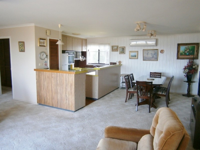 141 Lakeside Drive, Lake Boga VIC 3584