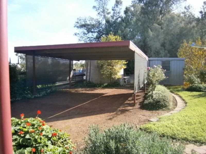 141 Lakeside Drive, Lake Boga VIC 3584