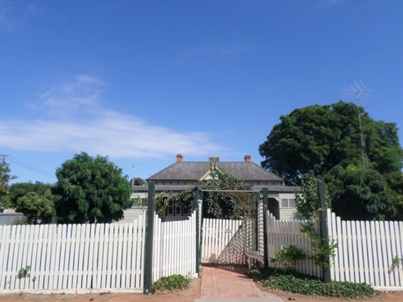 34 Everingham Street, Swan Hill VIC 3585