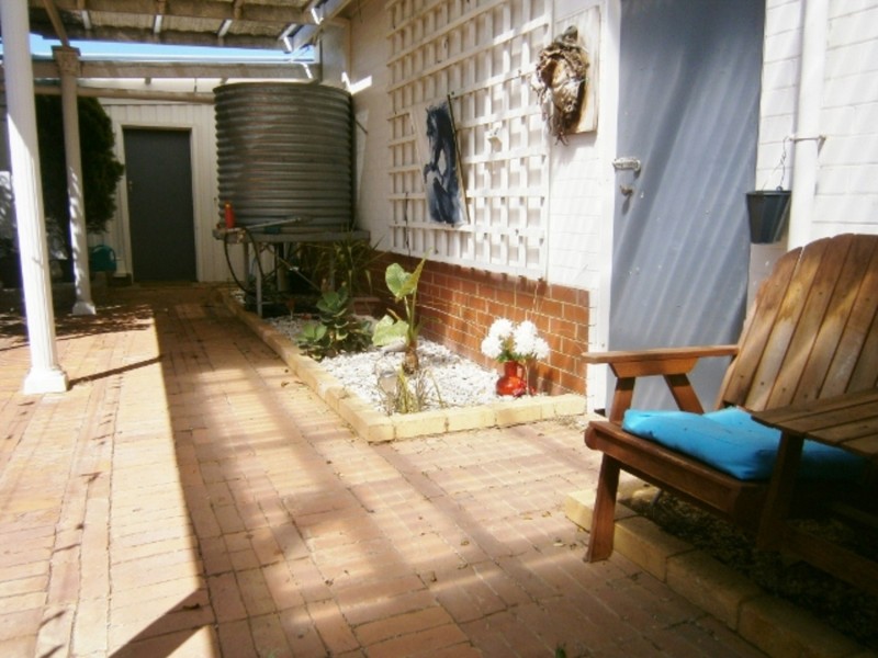 75  Splatt Street, Swan Hill VIC 3585