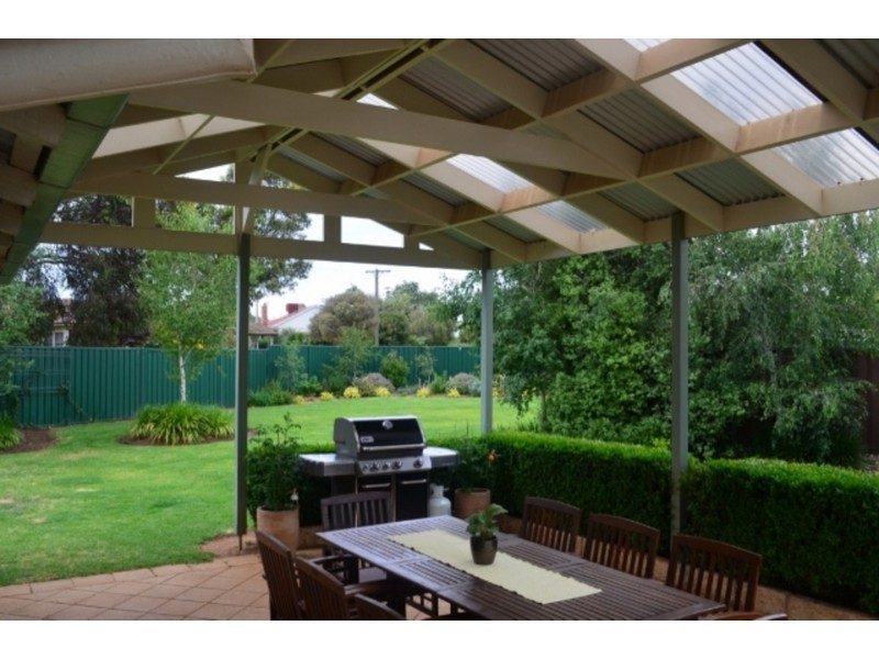 1 Barnett Street, Swan Hill VIC 3585