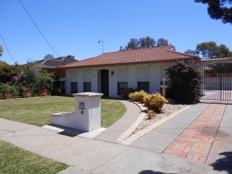 9 Mellor Grove, Swan Hill VIC 3585
