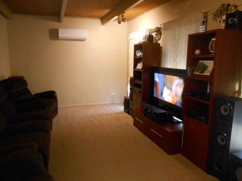 9 Mellor Grove, Swan Hill VIC 3585