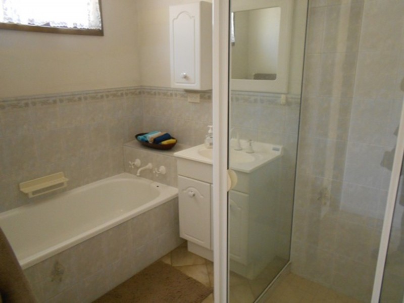 9 Mellor Grove, Swan Hill VIC 3585