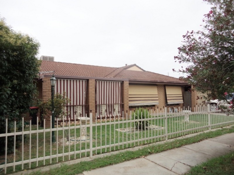 175 Stradbroke Avenue, Swan Hill VIC 3585