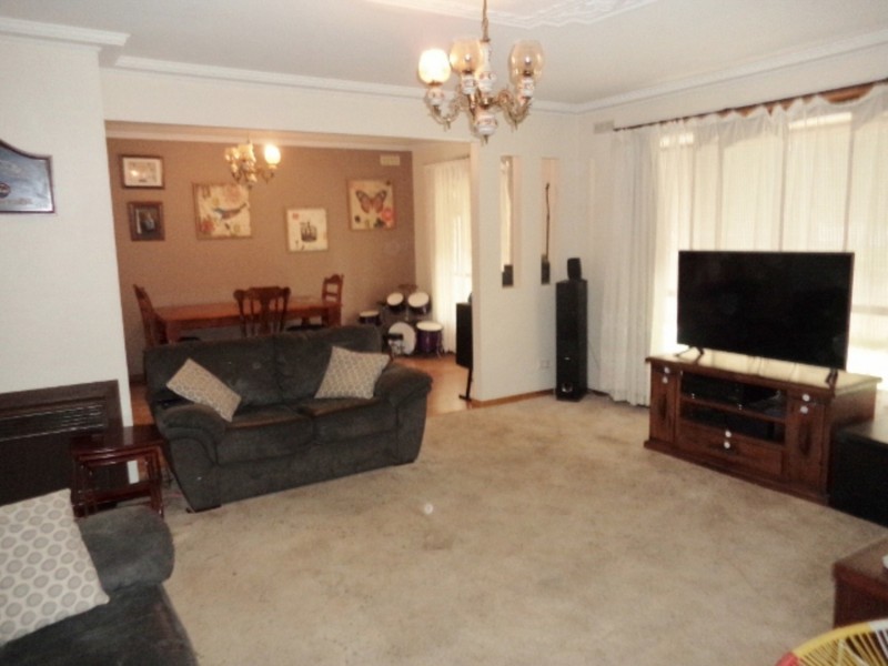 175 Stradbroke Avenue, Swan Hill VIC 3585