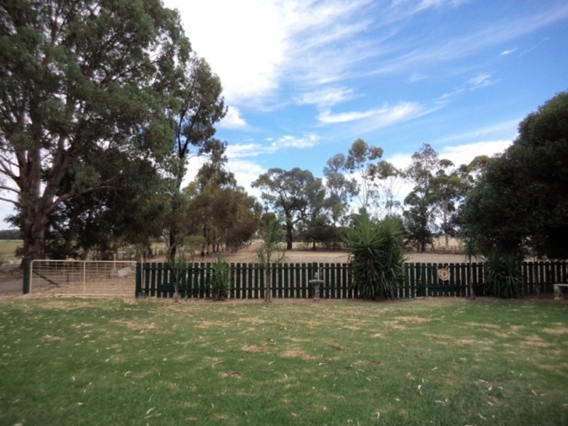 324 Pental Island Road, Swan Hill VIC 3585