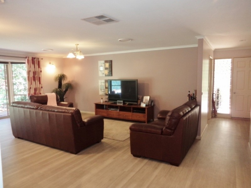 23 Currawong Court, Swan Hill VIC 3585