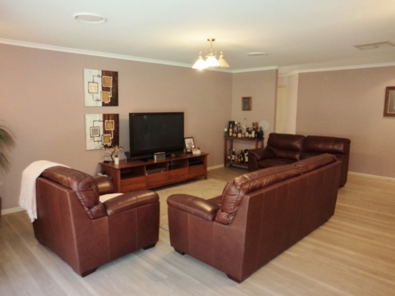 23 Currawong Court, Swan Hill VIC 3585