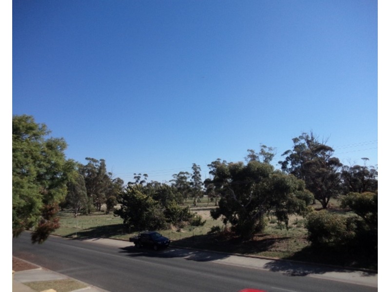 2/478 Campbell Street, Swan Hill VIC 3585